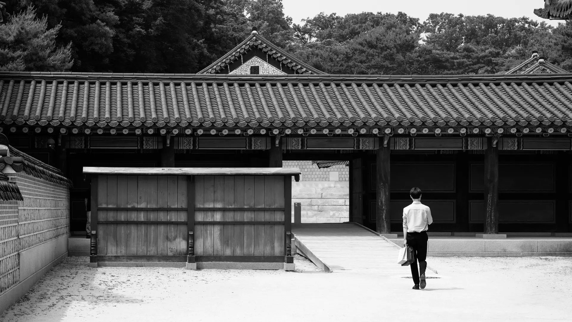 Changdeokgung, bnw, exterior