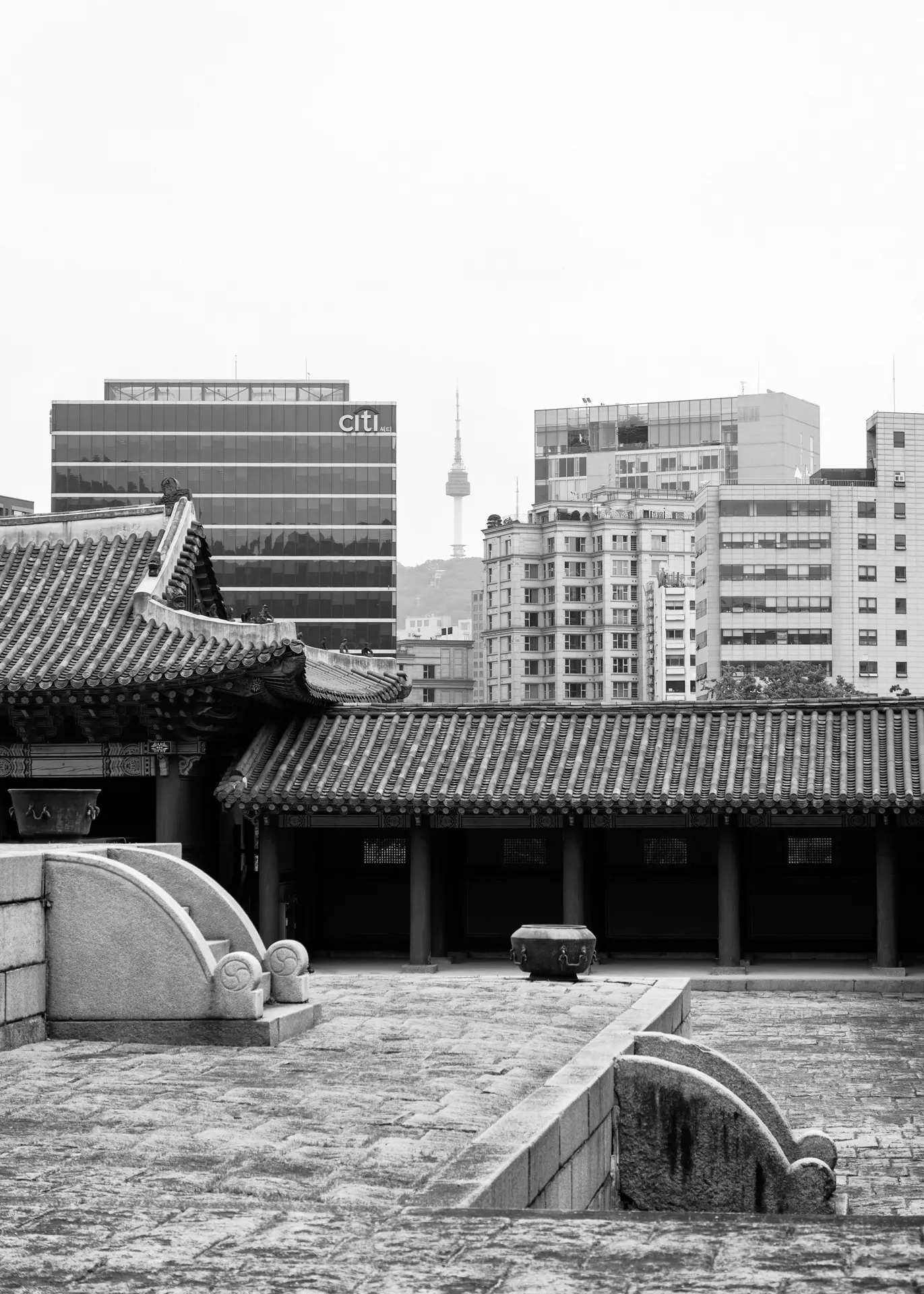 Gyeonghuigung, bnw, exterior