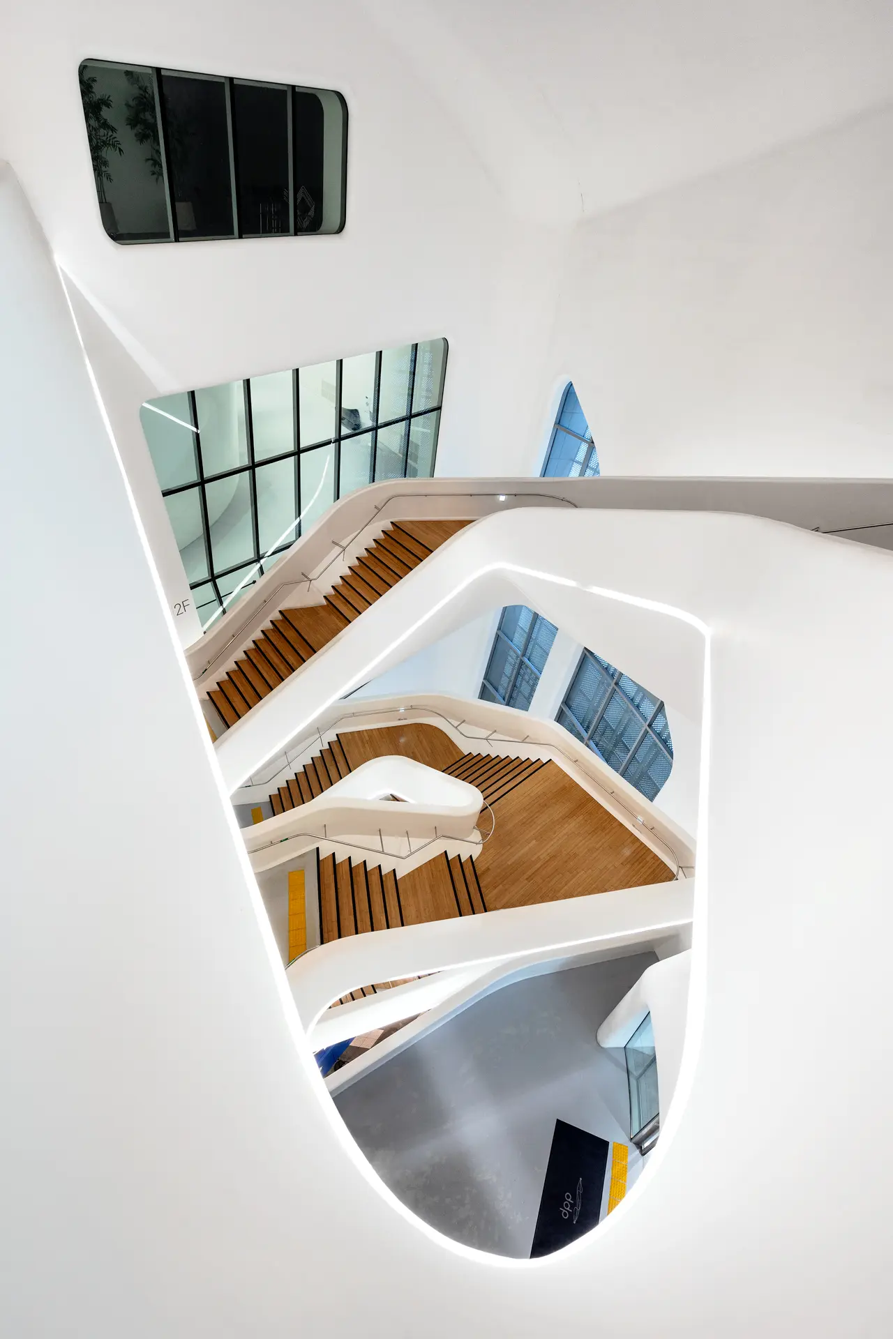 Dongdaemun Design Plaza (DDP), interior