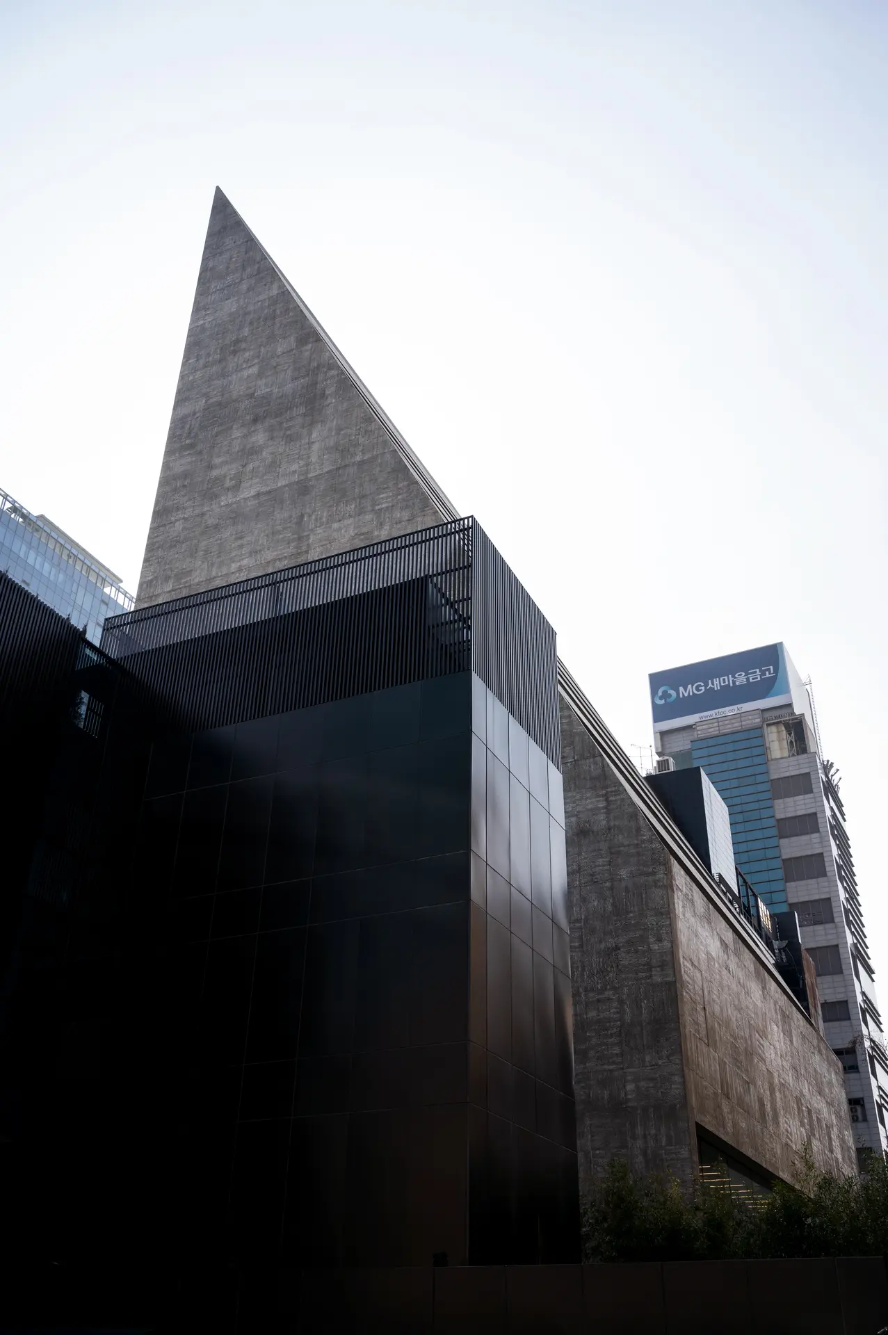 SongEun Art Space, exterior